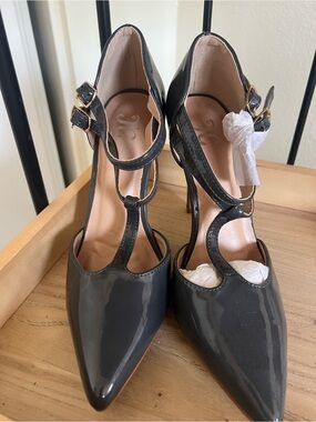 Pointed T-Strap Patent Pumps in grey